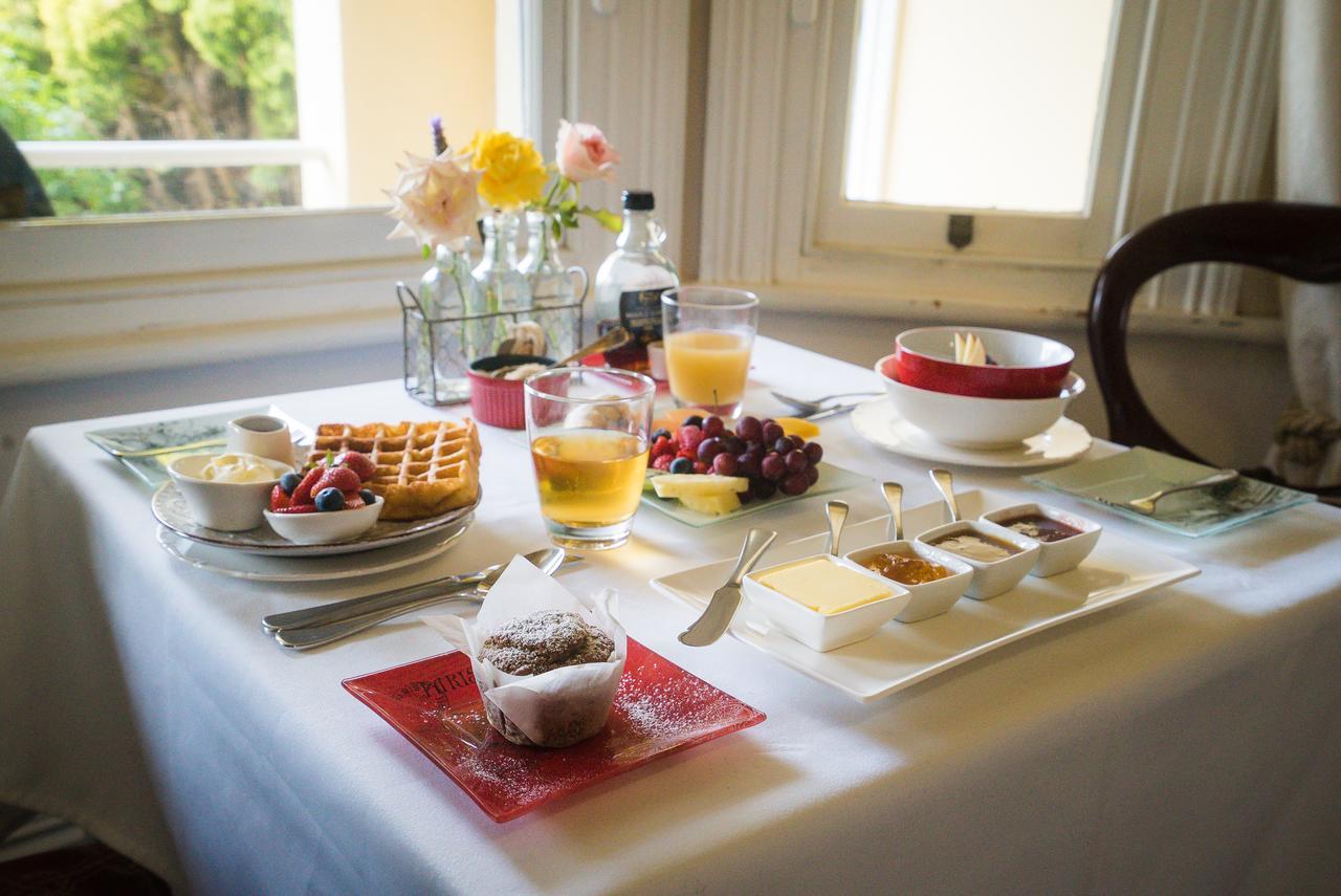 올버니 Dunmoylen House B&B 외부 사진