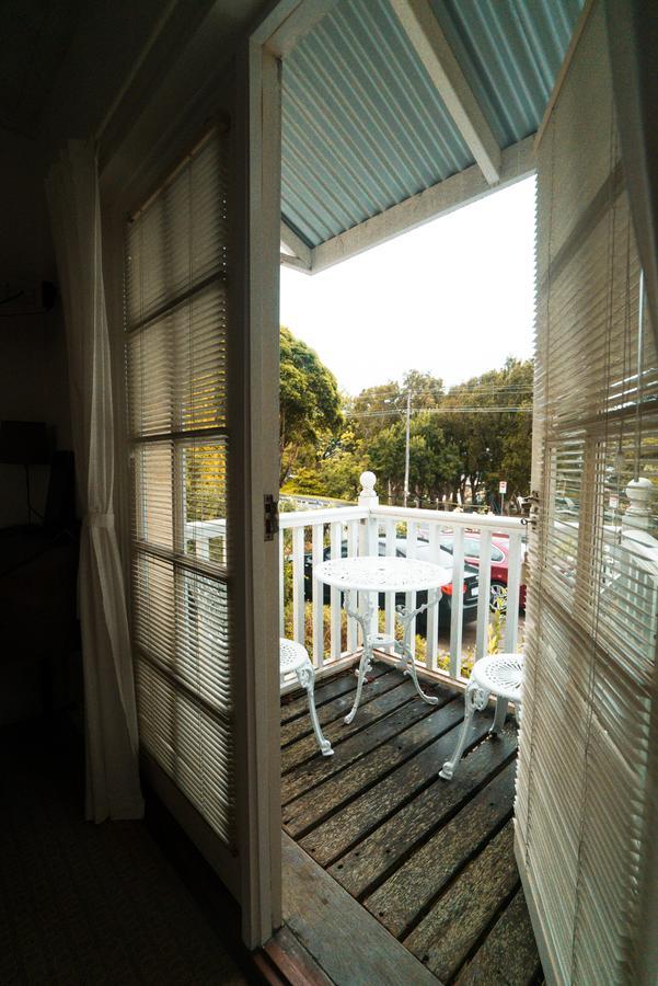 올버니 Dunmoylen House B&B 외부 사진