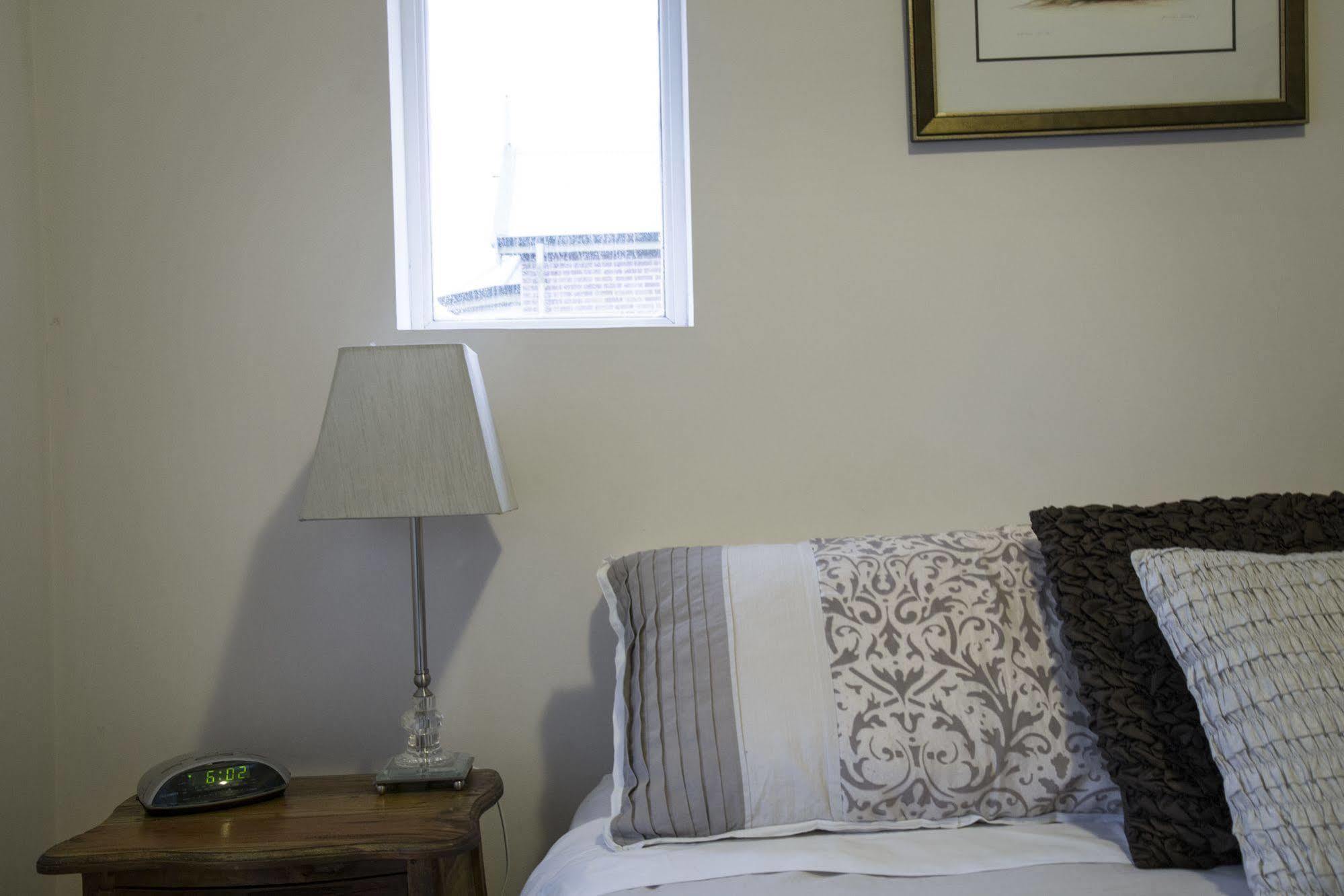 올버니 Dunmoylen House B&B 외부 사진